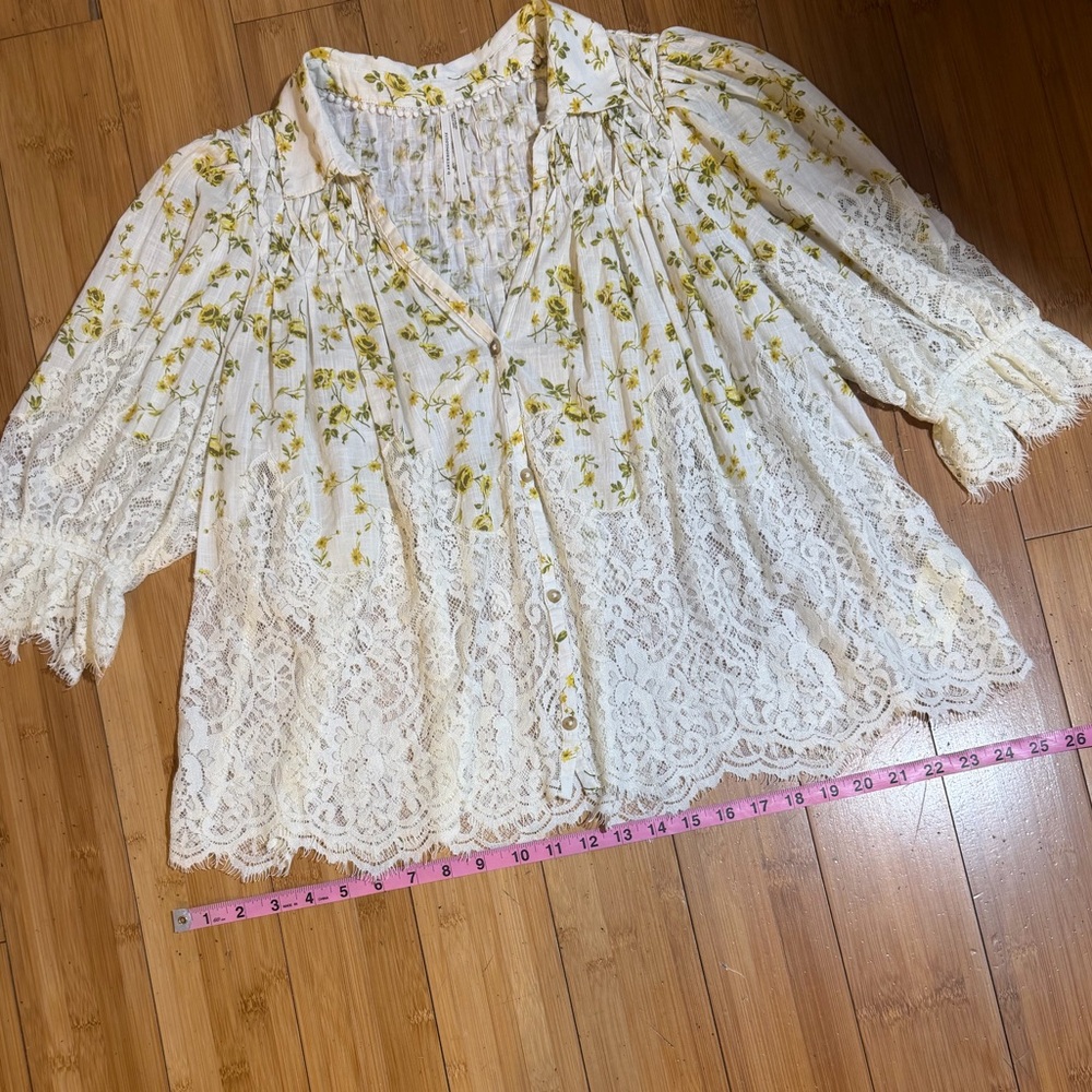 Anthropologie Ethereal Dainty Ditsy Floral Victorian Lace Cottage Blouse Size S - Picture 13 of 16